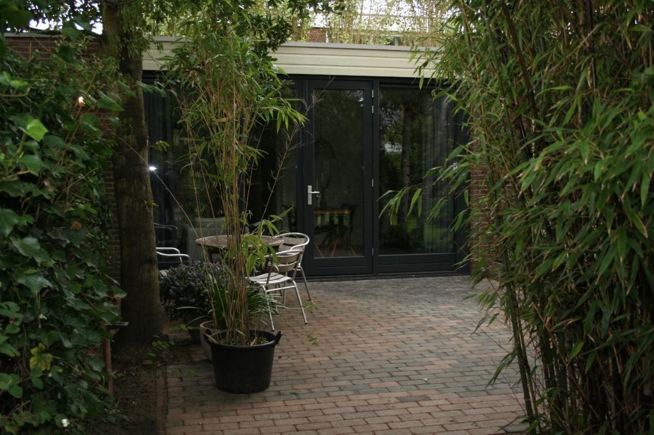 Bed & Breakfast Behind The Tree Hoofddorp